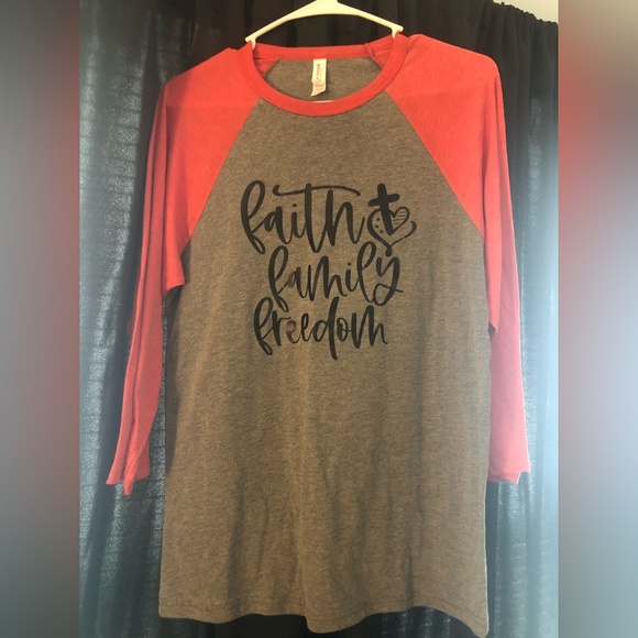 Three quarter length shirt - Picture 2 of 3